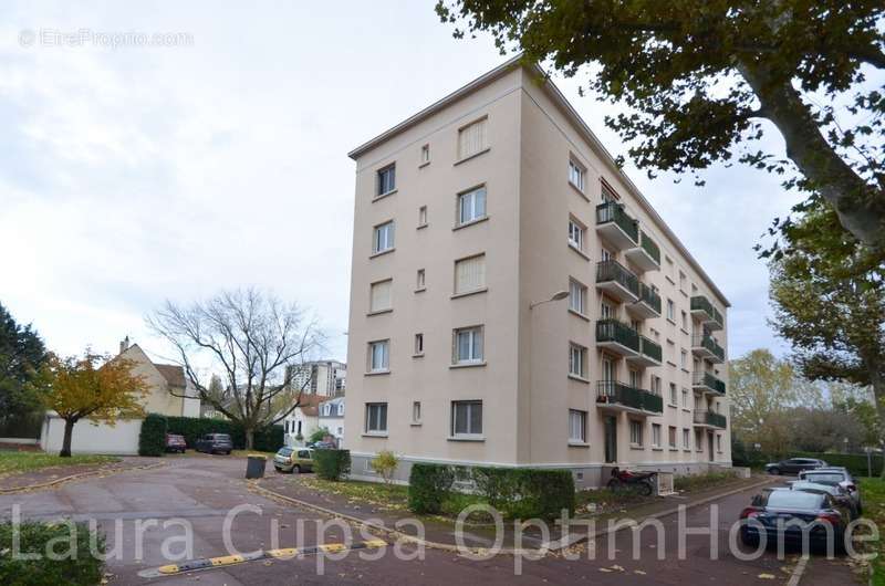 Appartement a louer bourg-la-reine - 3 pièce(s) - 64 m2 - Surfyn