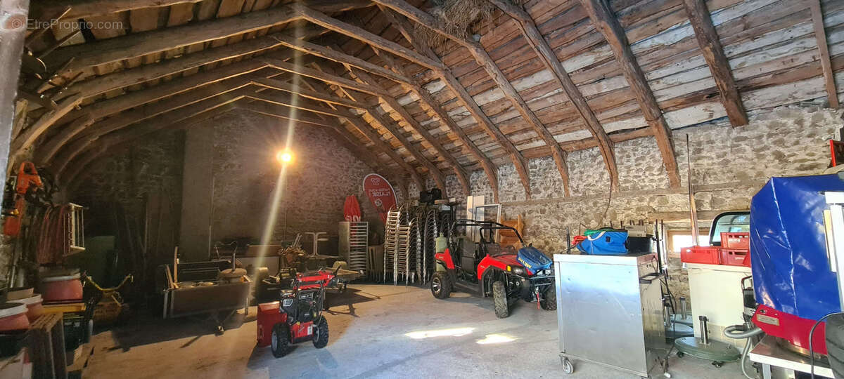 Commerce à DEVESSET