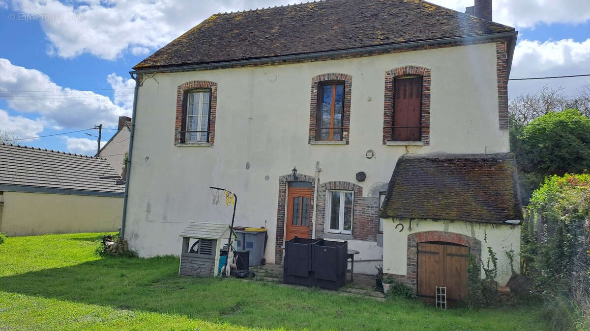 Maison à VILLIERS-SUR-THOLON