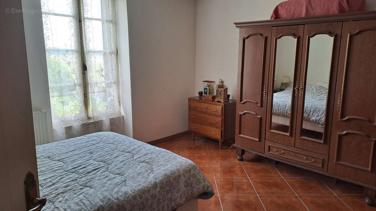 Maison à VILLIERS-SUR-THOLON