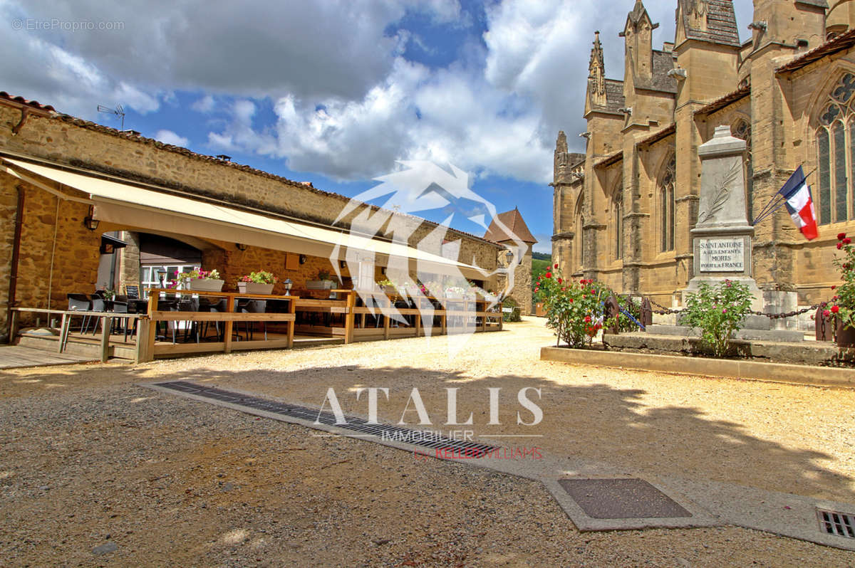 Commerce à SAINT-ANTOINE-L&#039;ABBAYE