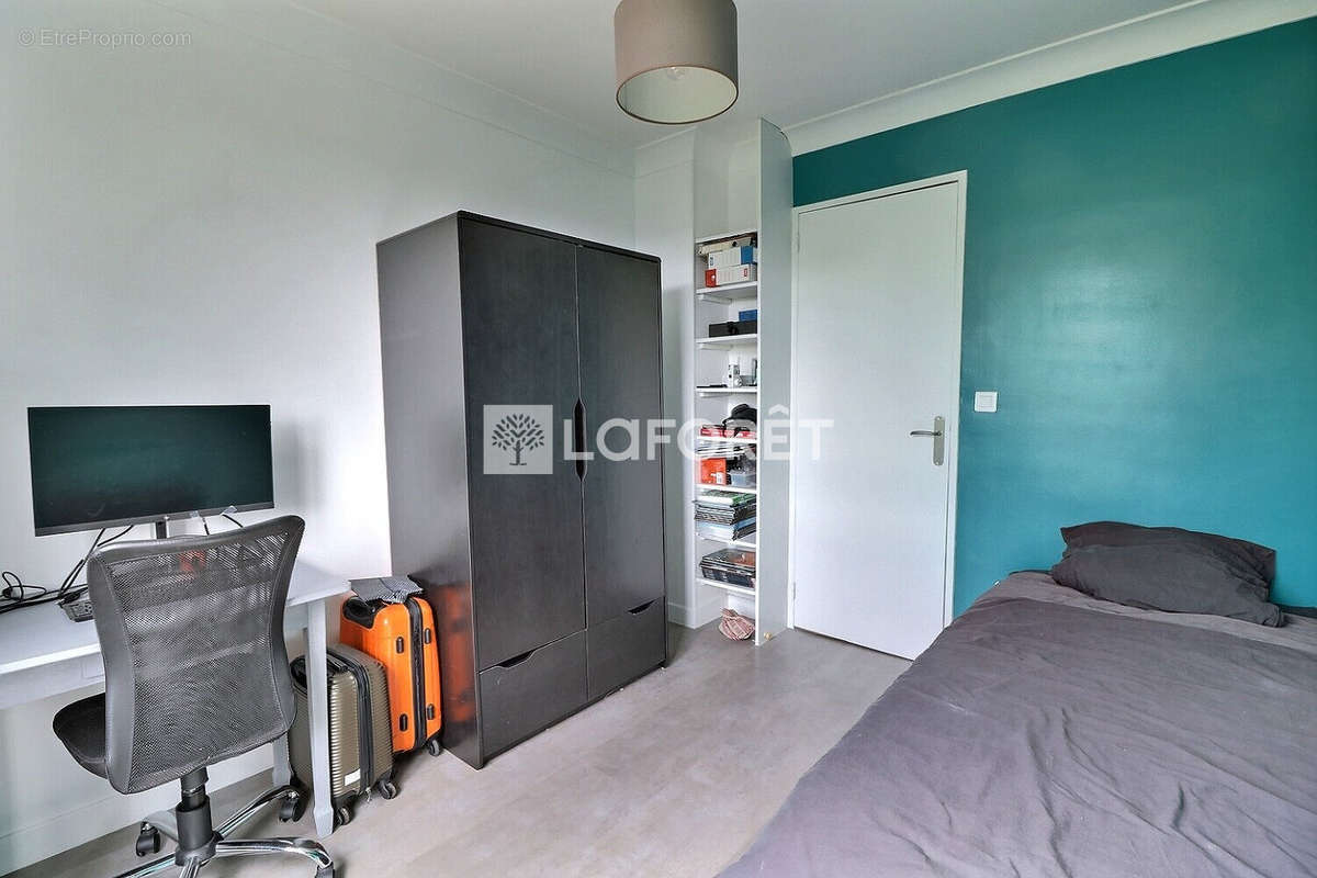 Appartement a louer rueil-malmaison - 5 pièce(s) - 75 m2 - Surfyn