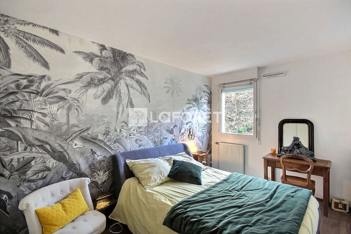 Appartement à SURESNES