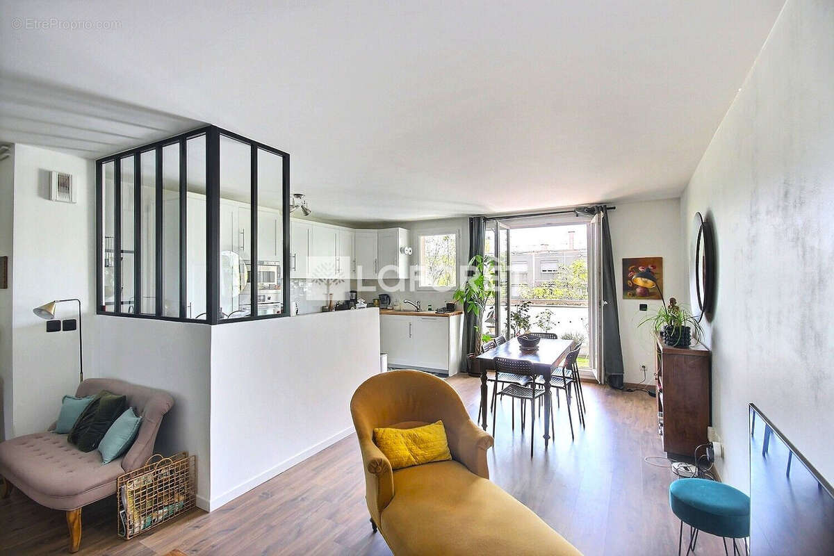 Appartement à SURESNES