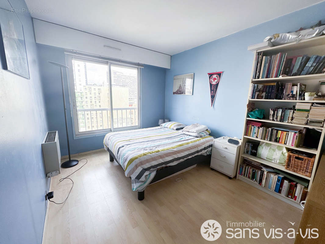 Appartement à COURBEVOIE