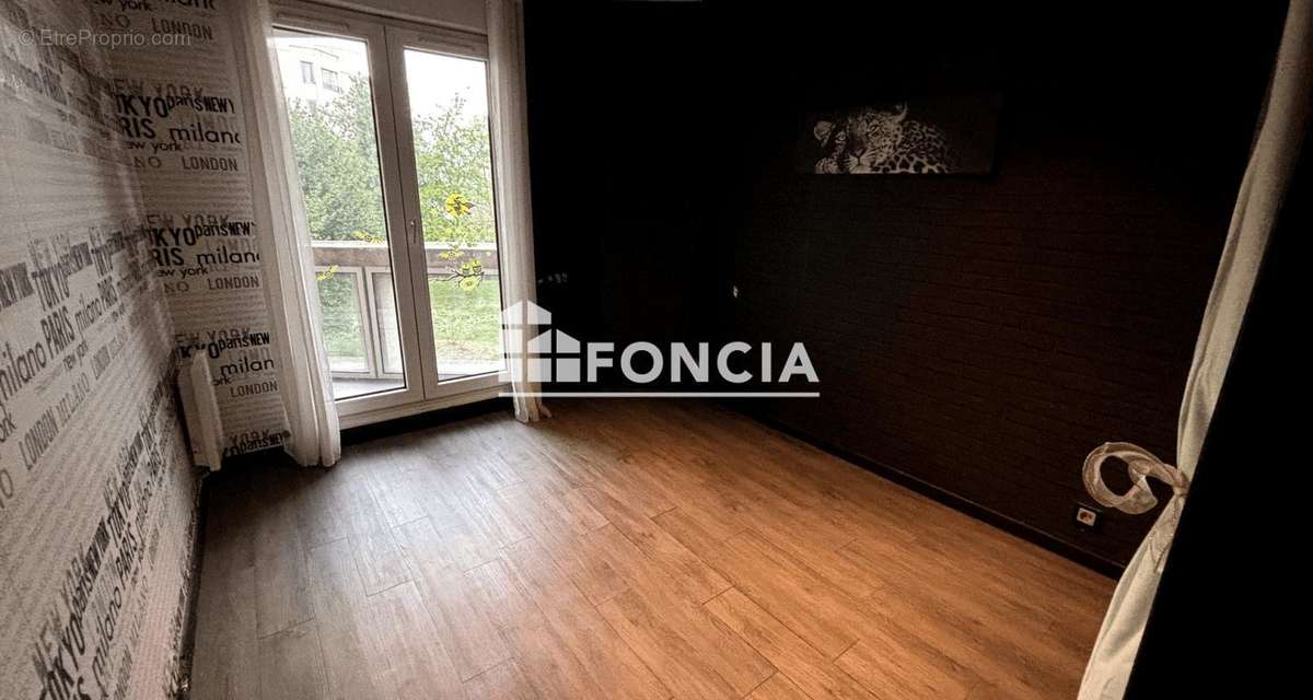 Appartement a vendre  - 3 pièce(s) - 88 m2 - Surfyn