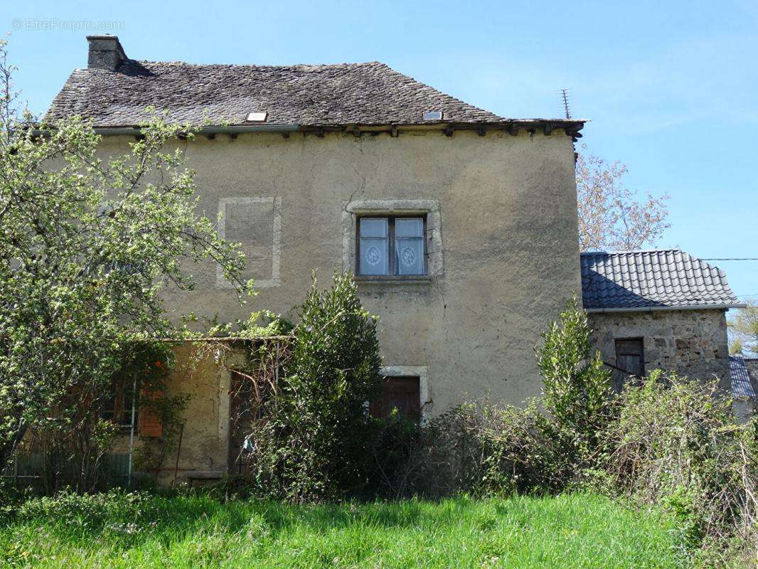 Maison à SENERGUES