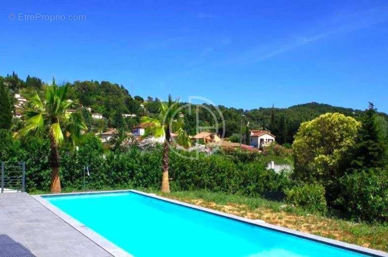 Maison à MOUGINS