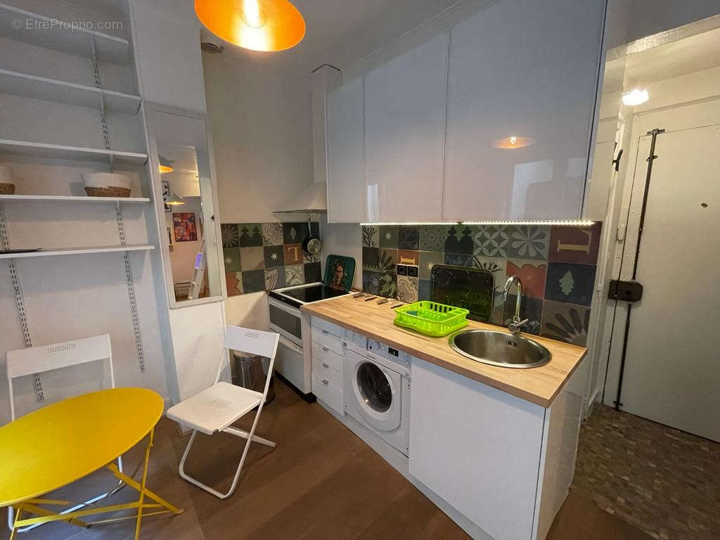 Appartement à PARIS-19E