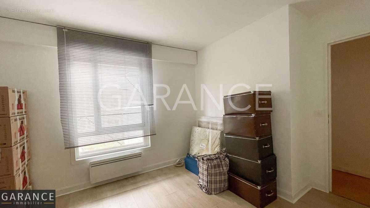 Appartement a louer paris-12e-arrondissement - 5 pièce(s) - 97 m2 - Surfyn
