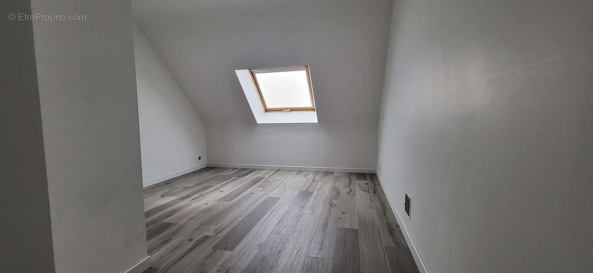 Commerce à SAINT-AVE