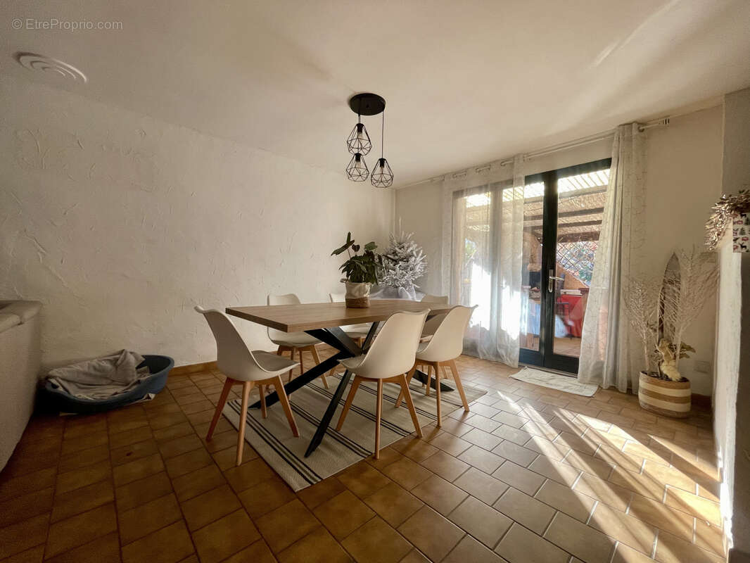 Maison à LA LONDE-LES-MAURES