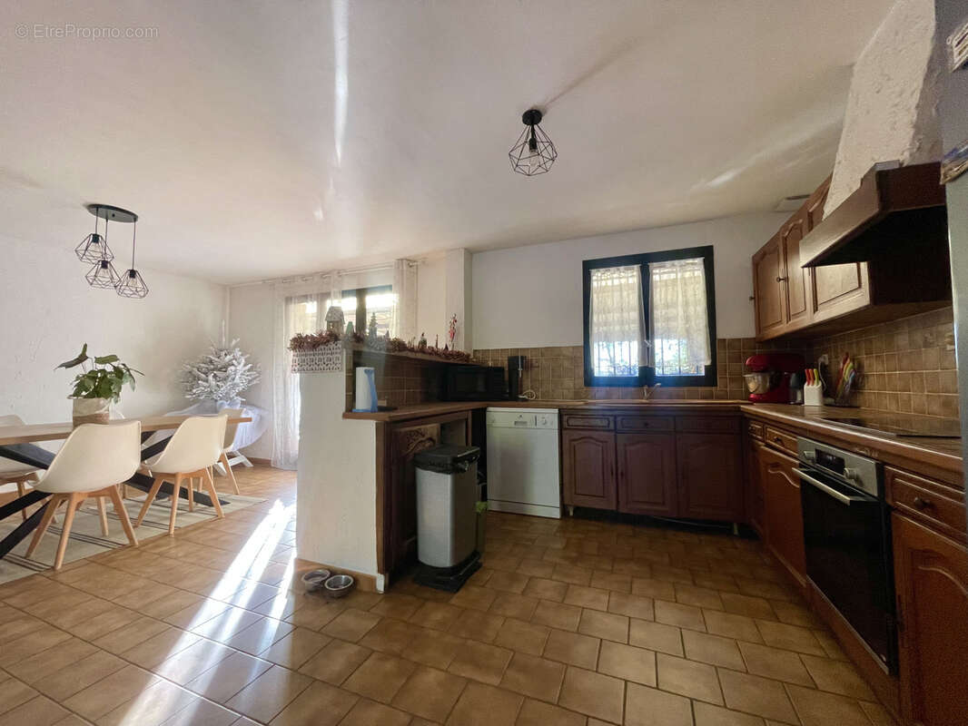 Maison à LA LONDE-LES-MAURES