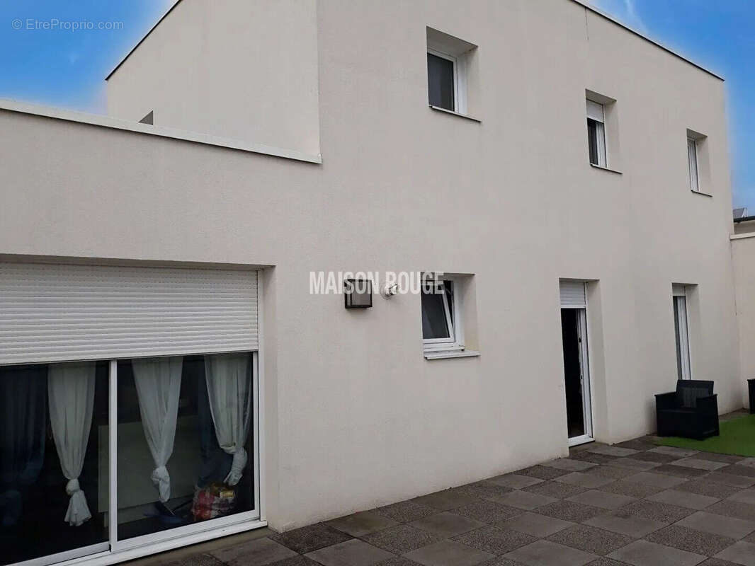 Appartement à SAINT-JACQUES-DE-LA-LANDE