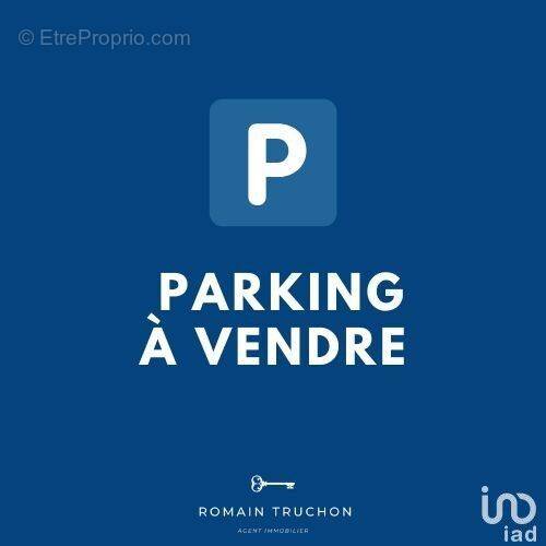 Photo 1 - Parking à AGDE