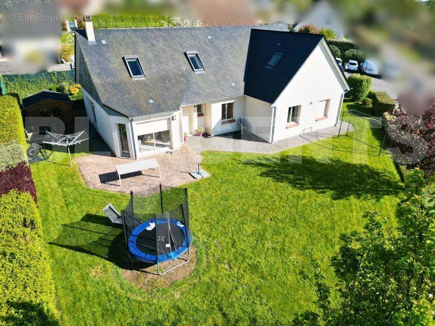 Bouteiller drone (1) - Maison à LONGUEVILLE-SUR-SCIE