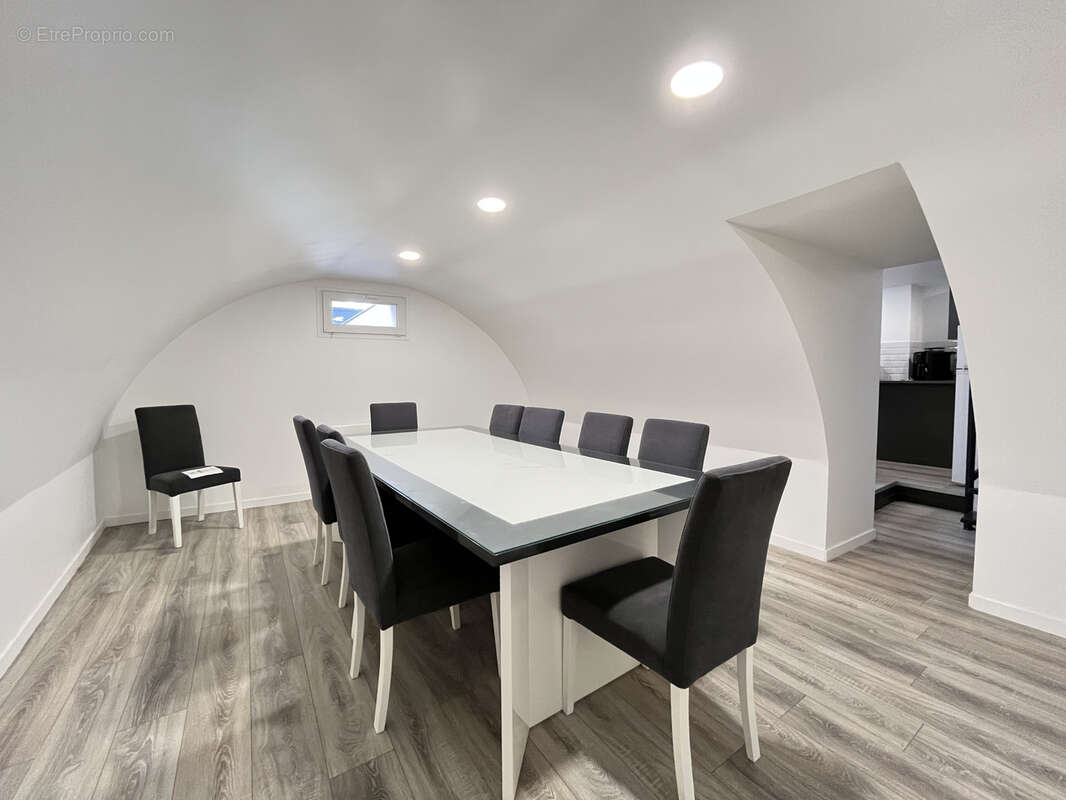 Commerce à MONTIGNY-LES-CORMEILLES