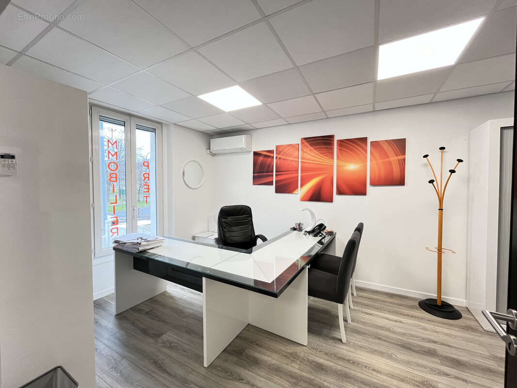 Commerce à MONTIGNY-LES-CORMEILLES