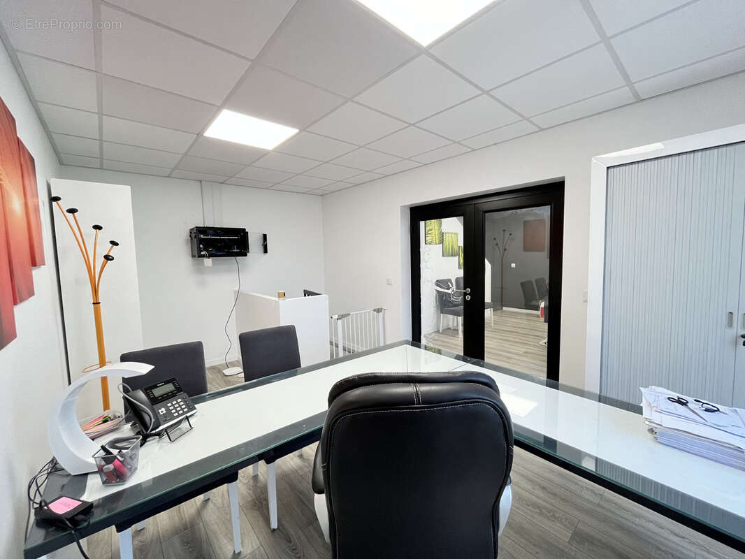 Commerce à MONTIGNY-LES-CORMEILLES