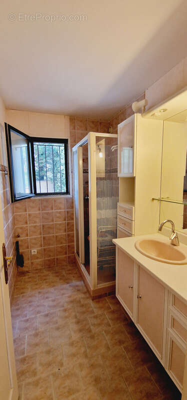 Appartement à DIEULEFIT