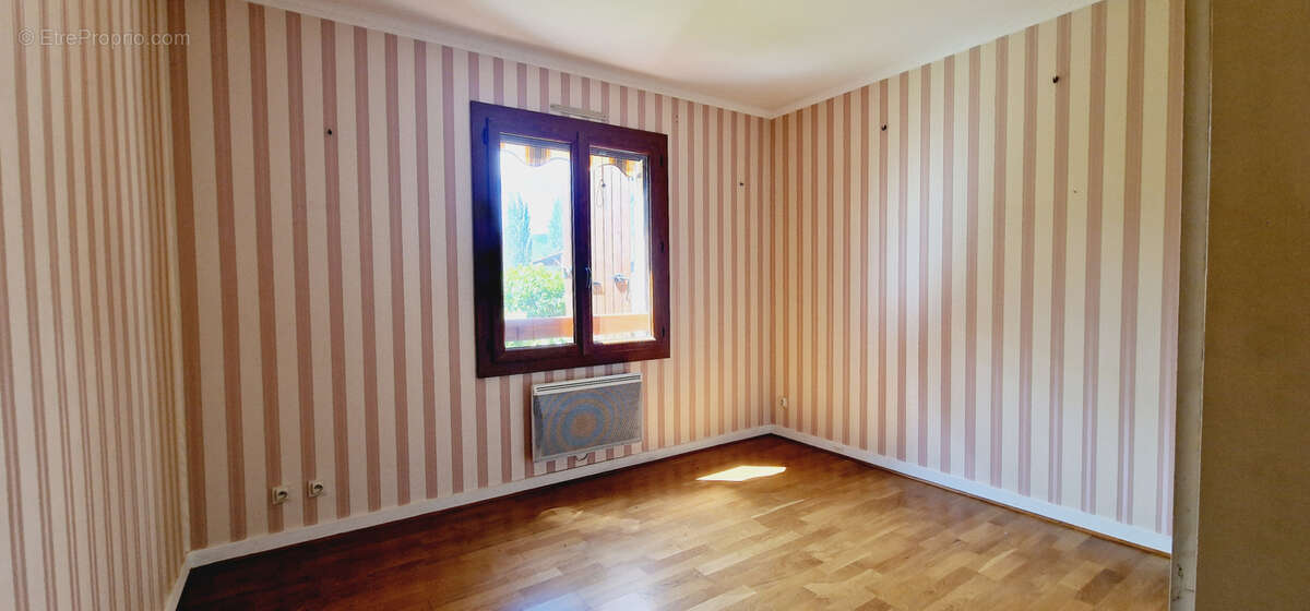 Appartement à DIEULEFIT