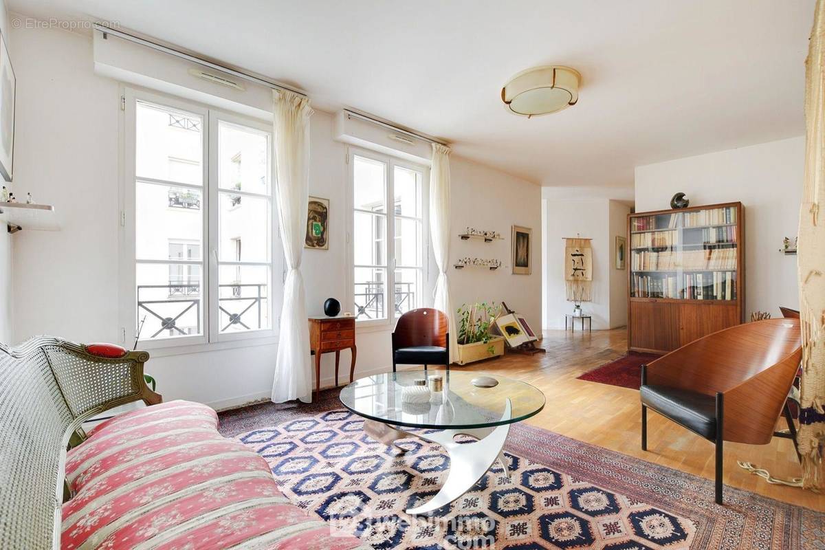 Appartement 4 pièce(s) 105 m²à vendre Paris-10e-arrondissement