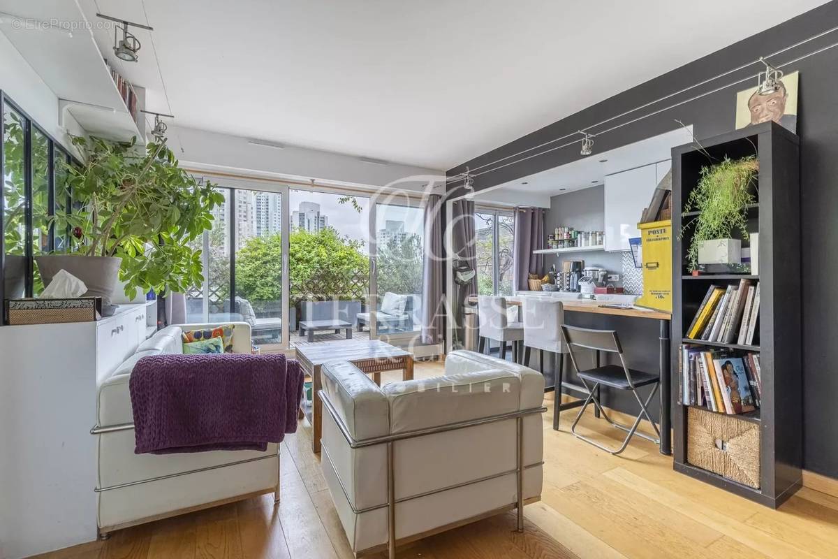 Appartement 3 pièce(s) 85 m²à vendre Paris-19e-arrondissement