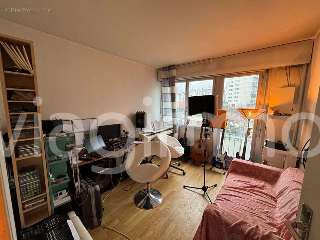 Appartement a louer paris-20e-arrondissement - 3 pièce(s) - 69 m2 - Surfyn