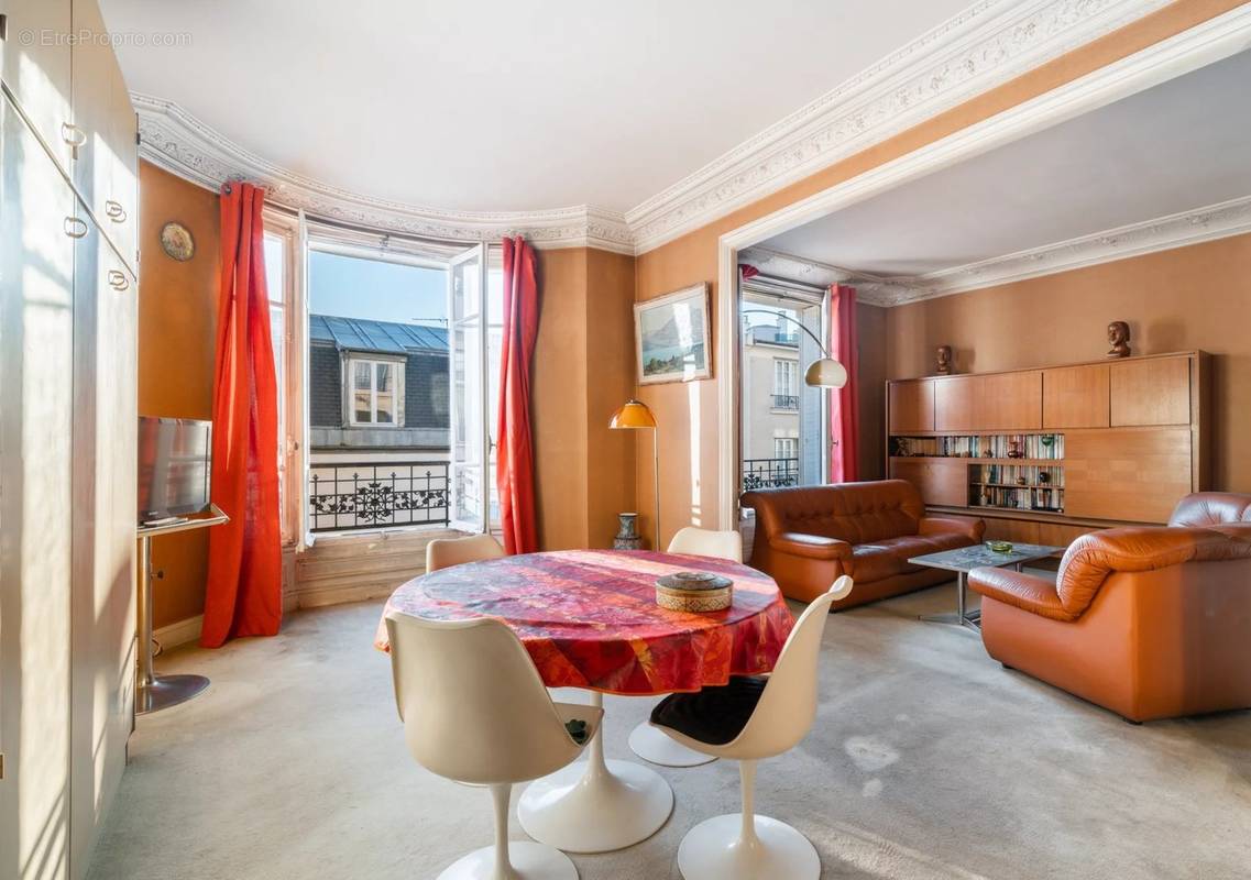 Appartement 4 pièce(s) 94 m²à vendre Neuilly-sur-seine