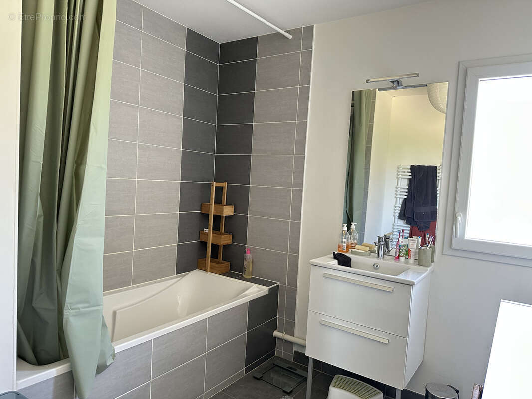 Appartement à CHARTRES-DE-BRETAGNE