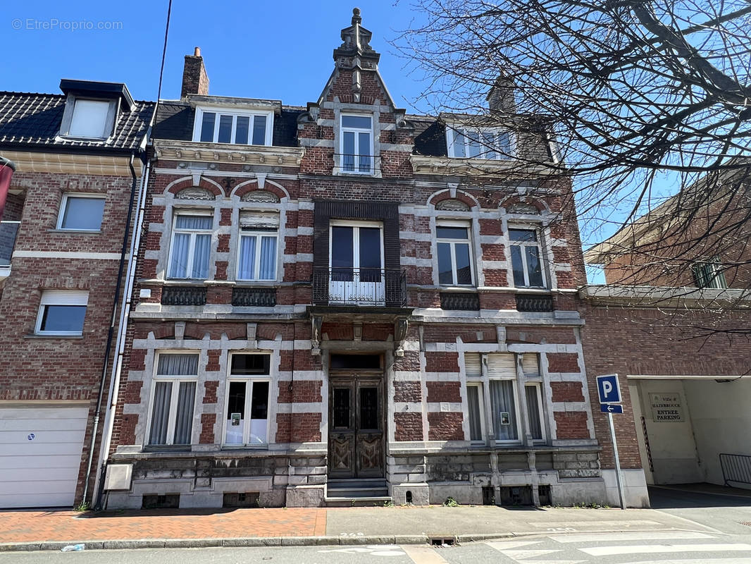 Maison à HAZEBROUCK