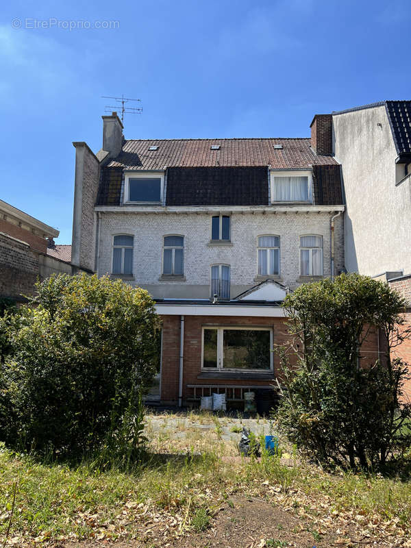 Maison à HAZEBROUCK