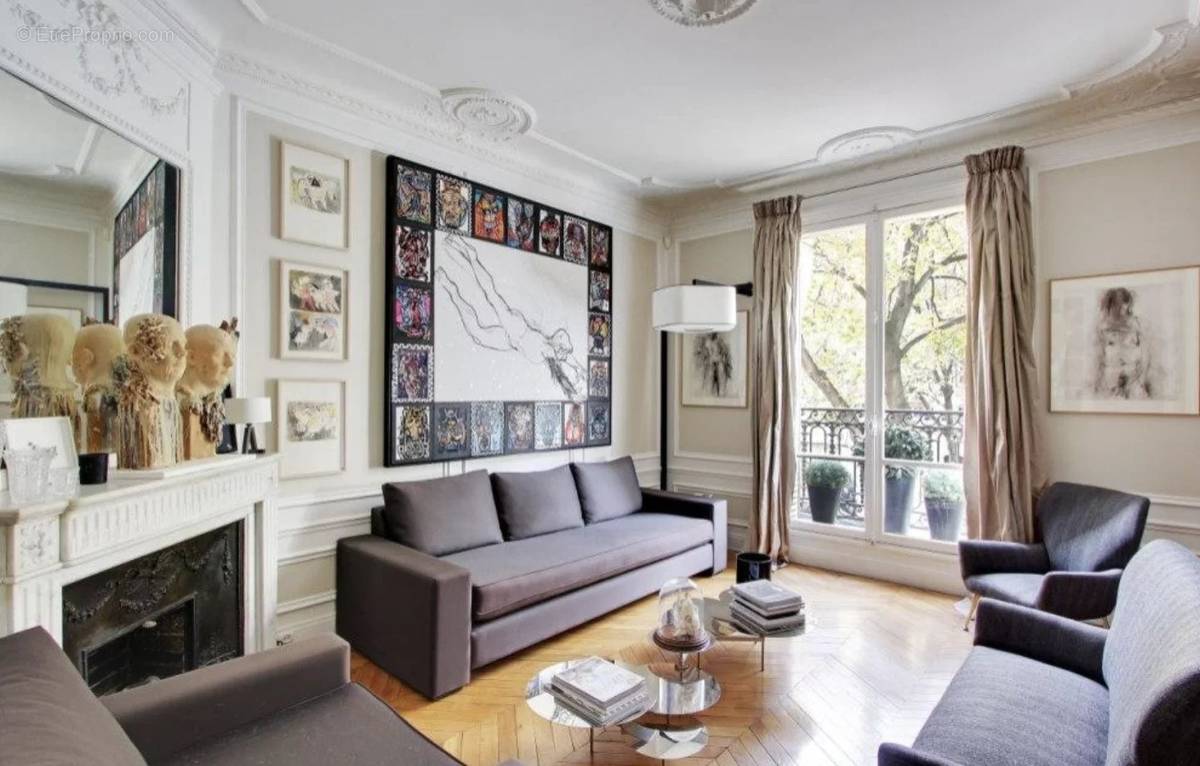 Appartement 4 pièce(s) 80 m²à vendre Paris-10e-arrondissement