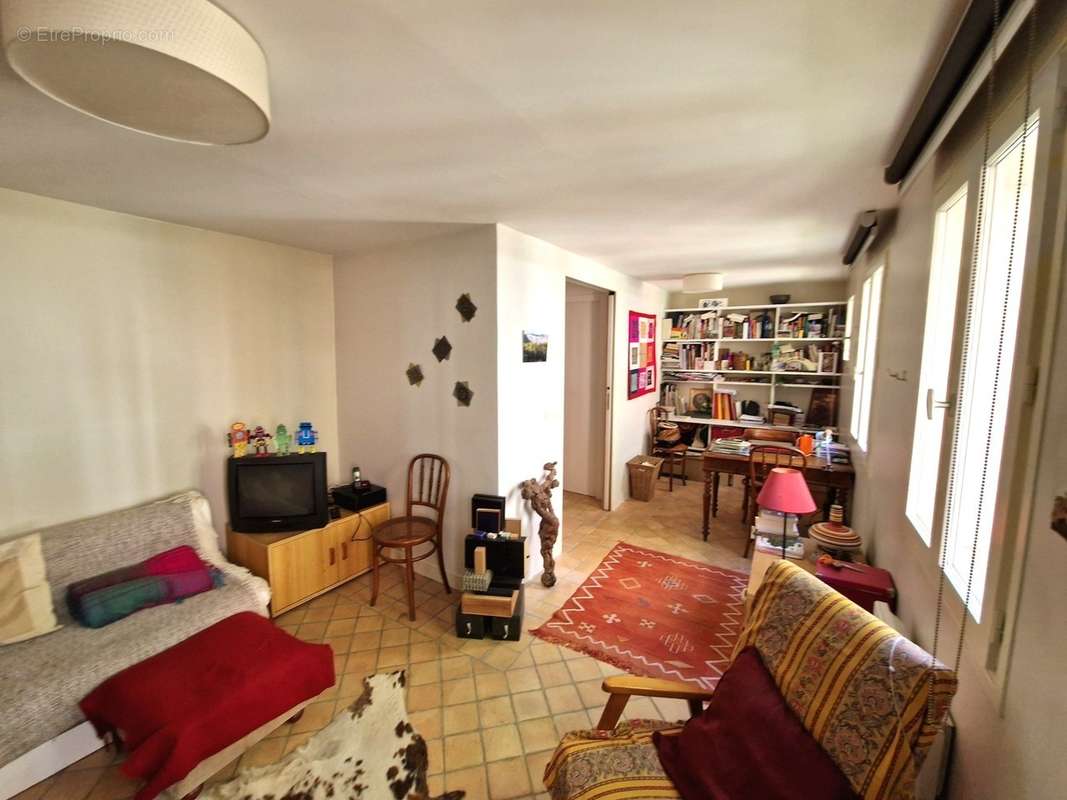 Maison a louer paris-19e-arrondissement - 3 pièce(s) - 70 m2 - Surfyn