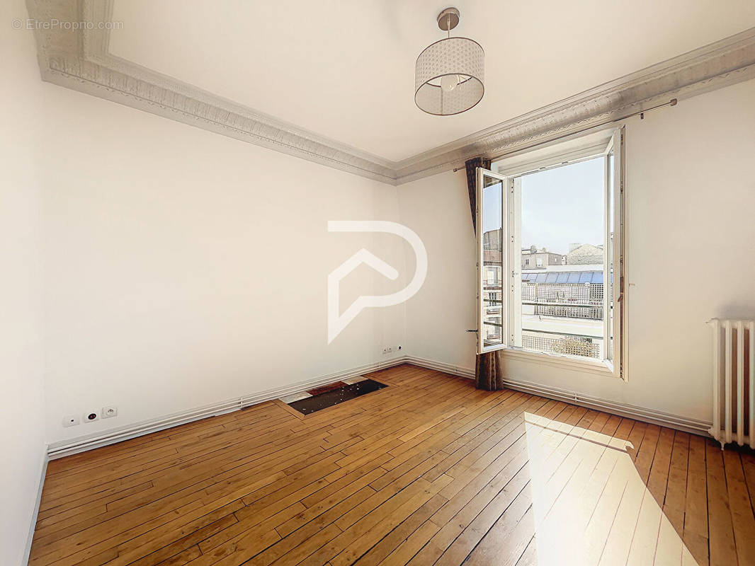 Appartement 3 pièce(s) 50 m²à vendre Courbevoie