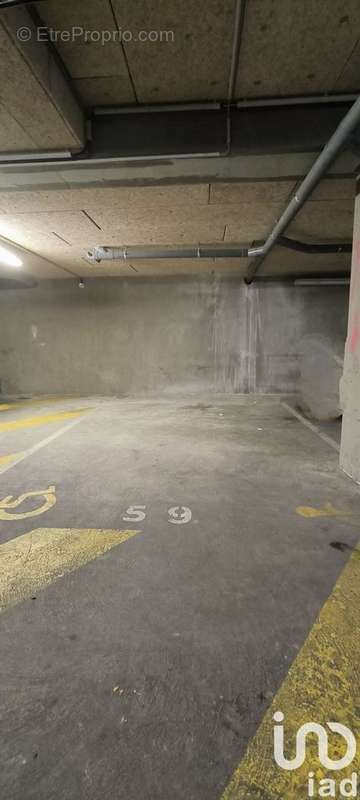 Photo 3 - Parking à VILLENAVE-D&#039;ORNON