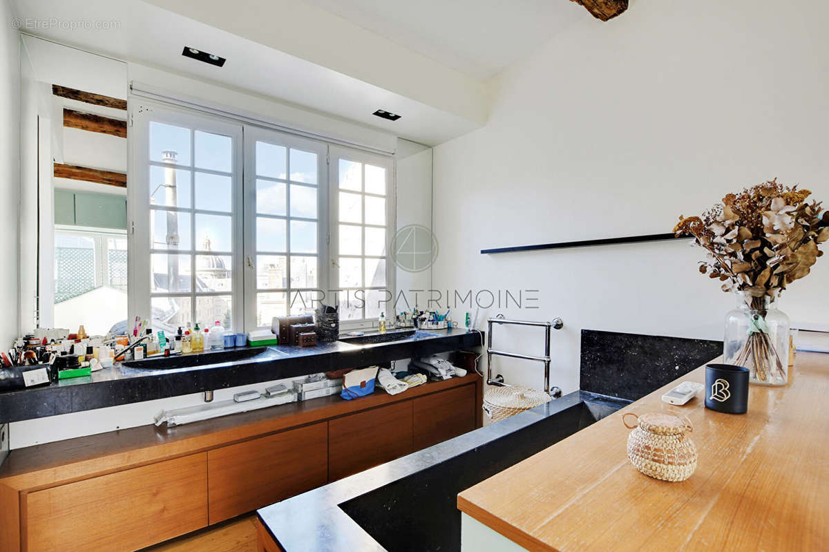 Appartement a louer paris-6e-arrondissement - 4 pièce(s) - 105 m2 - Surfyn
