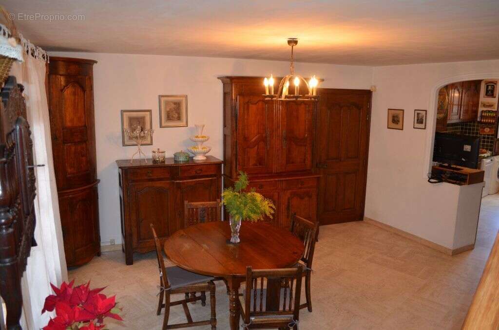 Maison à JONQUIERES