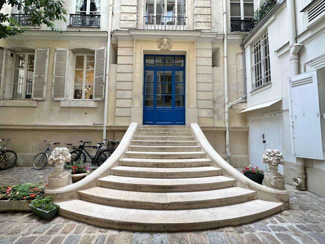 Appartement a louer paris-5e-arrondissement - 5 pièce(s) - 148 m2 - Surfyn