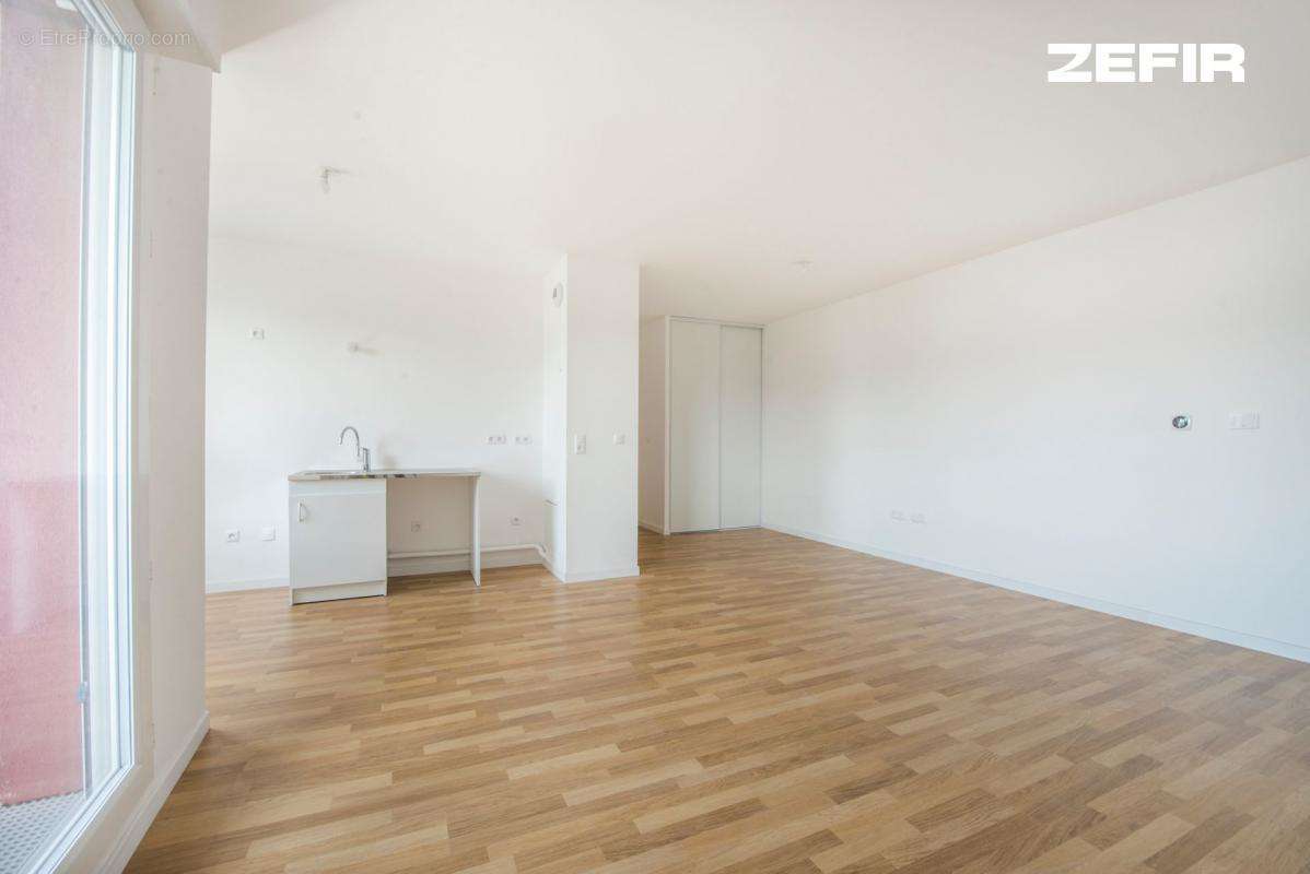 Appartement a louer villiers-le-bel - 3 pièce(s) - 60 m2 - Surfyn