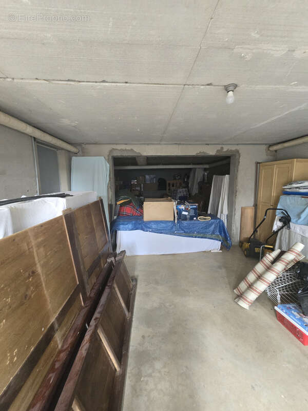 Maison à DUN-SUR-AURON