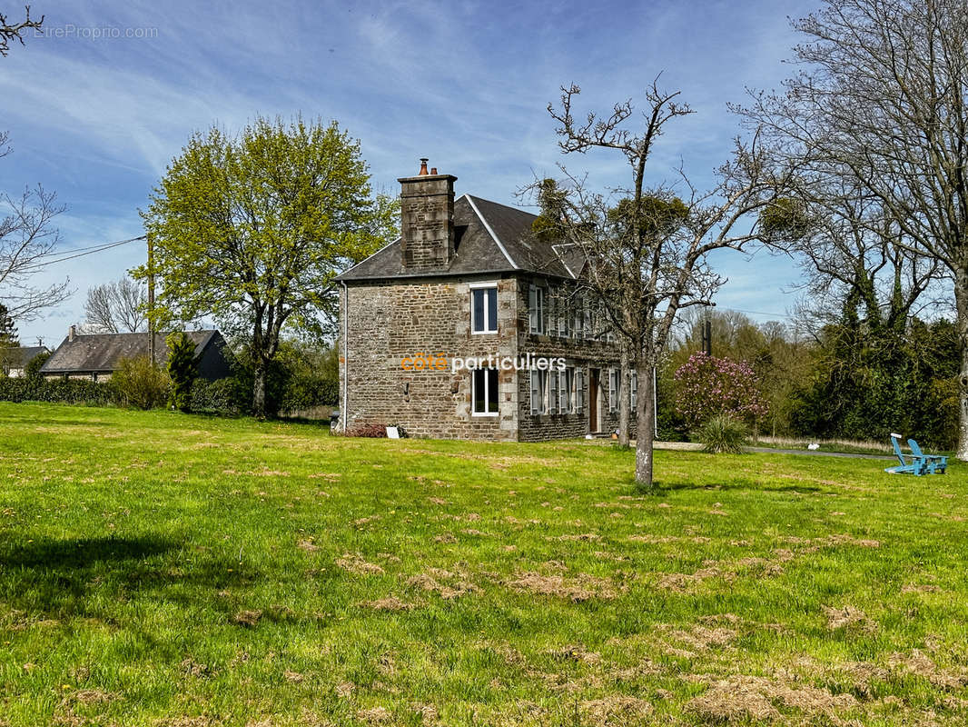 Maison à LE BENY-BOCAGE