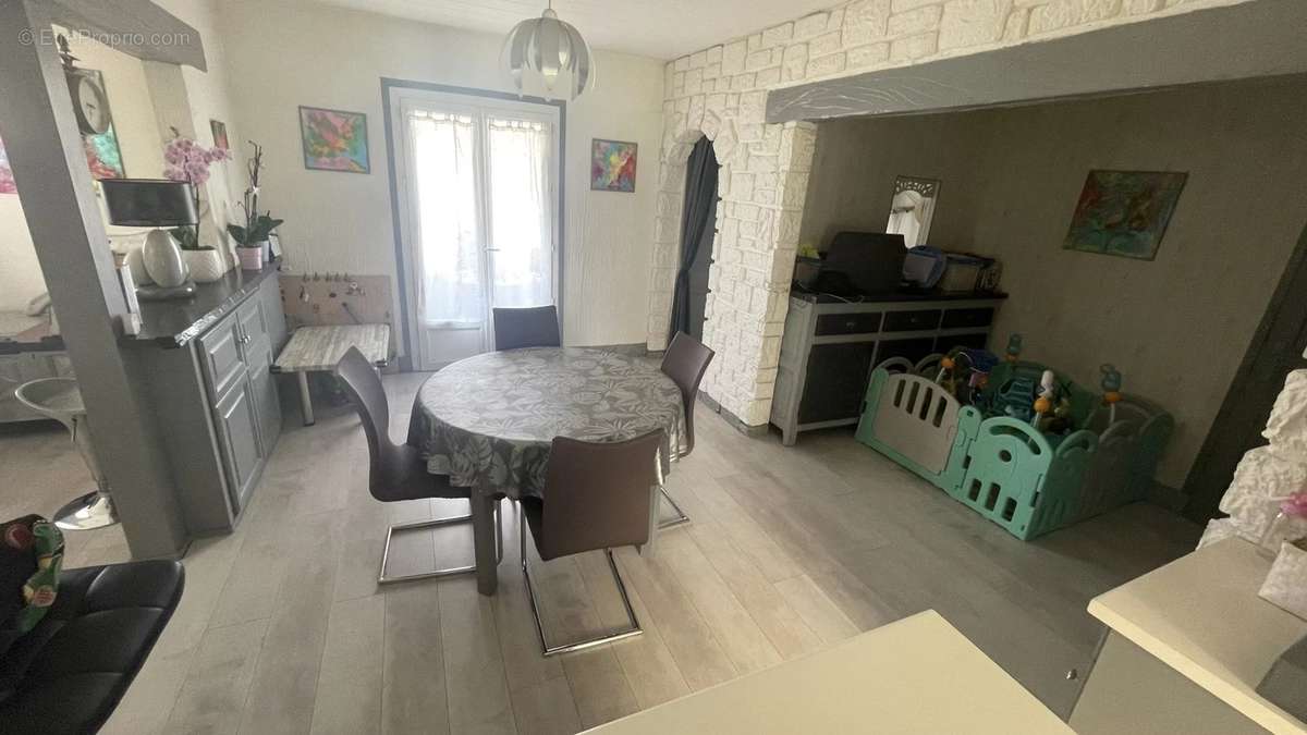 Maison a vendre  - 6 pièce(s) - 100 m2 - Surfyn