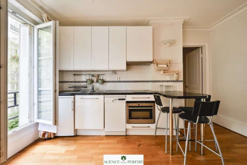 Appartement à LEVALLOIS-PERRET