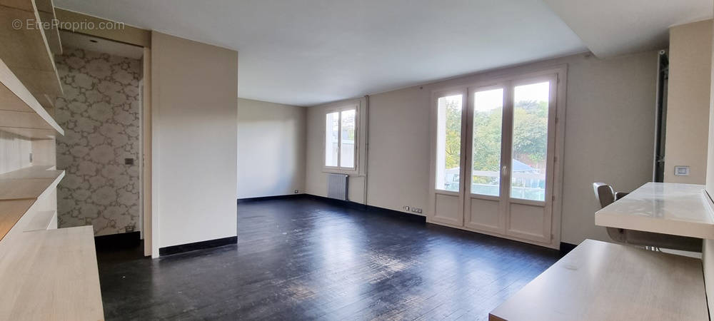 Appartement 4 pièce(s) 88 m²à vendre Saint-cloud