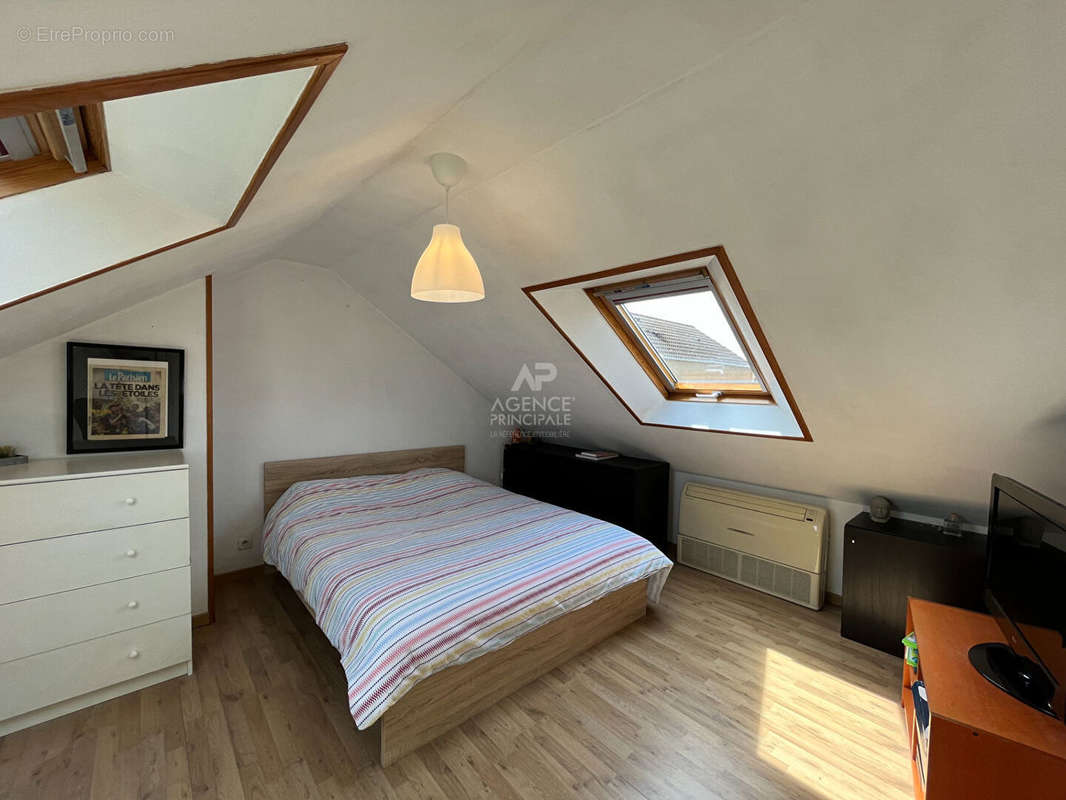 Maison a vendre  - 6 pièce(s) - 162 m2 - Surfyn