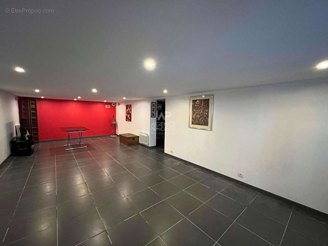 Maison a vendre  - 6 pièce(s) - 162 m2 - Surfyn