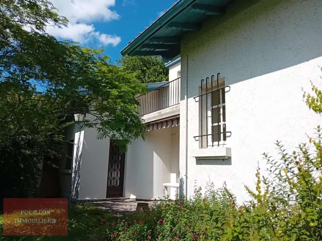 Maison à POUILLON