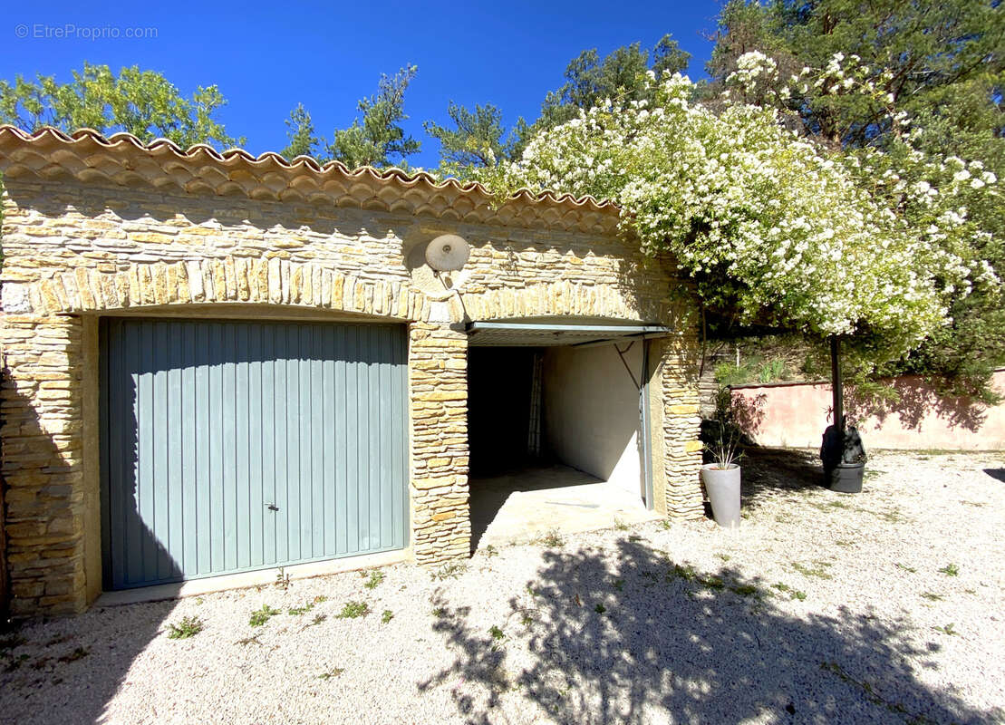 Maison à VAISON-LA-ROMAINE