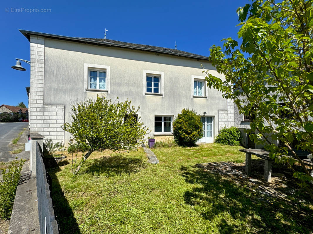 Maison à SEILHAC